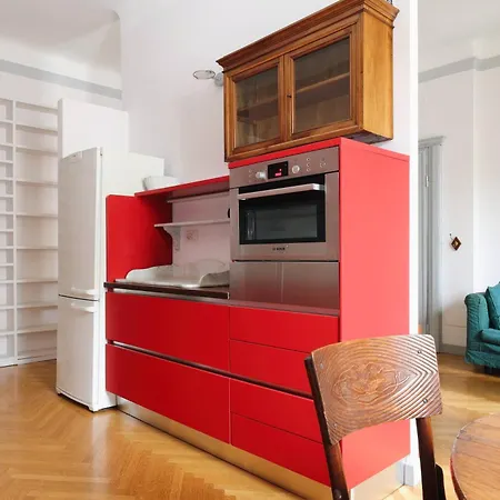 Joivy Deluxe Flat Near City Centre Milaan