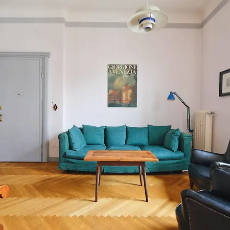 Apartment Joivy Deluxe Flat Near City Centre